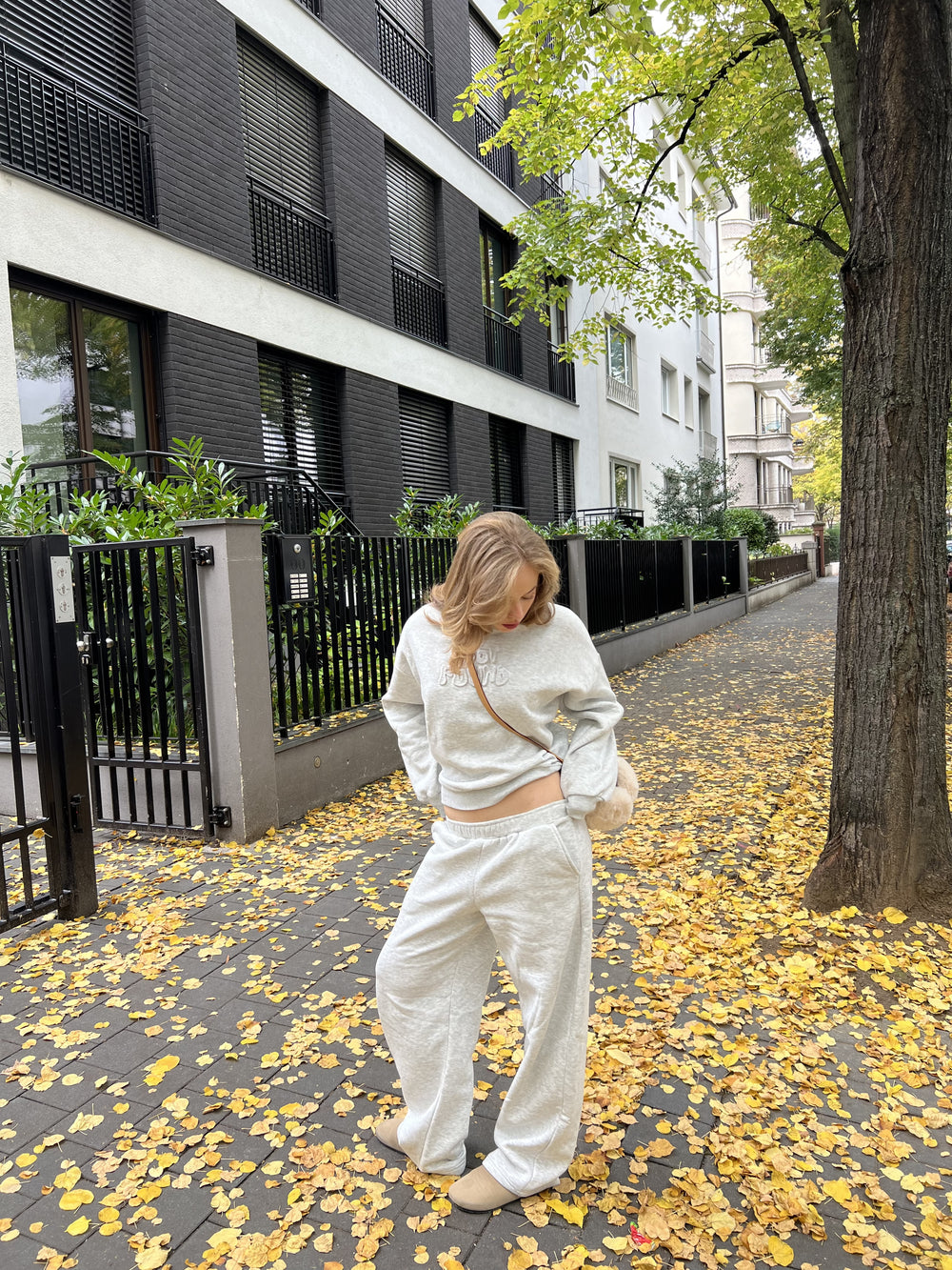 WIDE LEG SWEATS