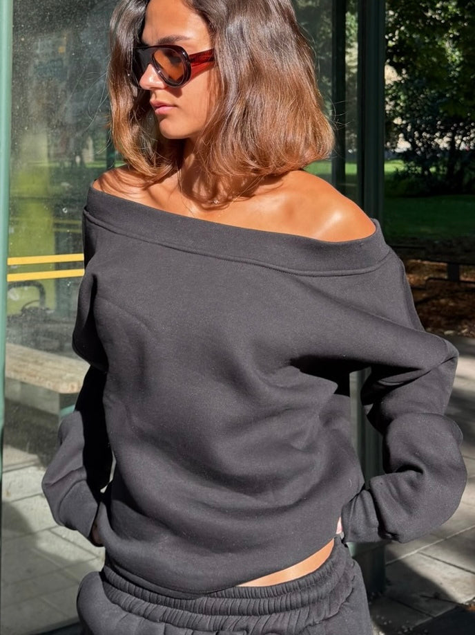 off shoulder crewneck - black