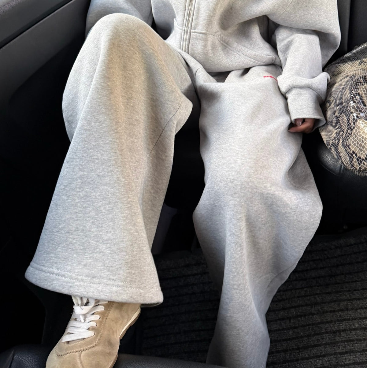 wide leg sweats - grey