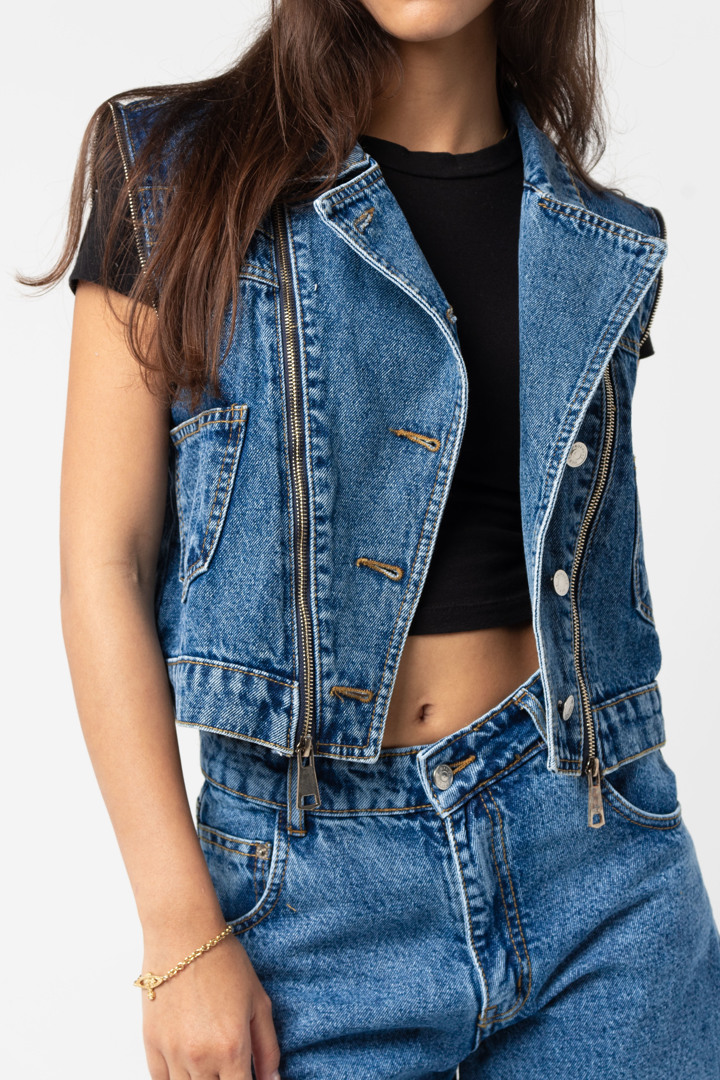 zipped jacket/vest